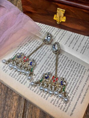 Crystal White Earrings